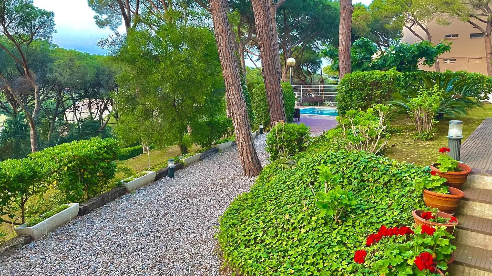 Apartamento Apartamento, Piscina, Mts De La Playa, St Feliu Guixols, C Brava Sant Feliu de Guíxols 0*,  España